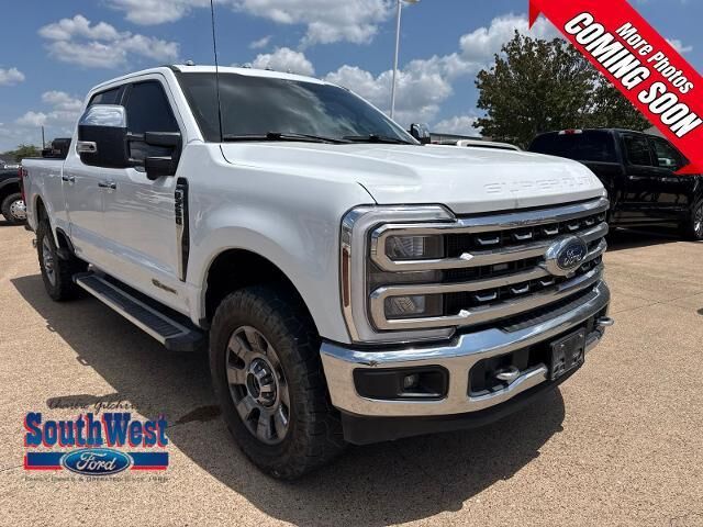 2024 Ford F-250 Super Duty Lariat — photo 1 of 26