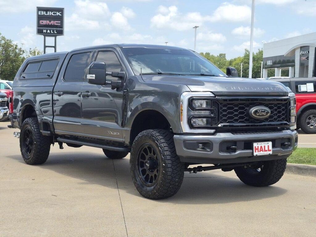 2026 Ford F-250 Super Duty Lariat — photo 1 of 13