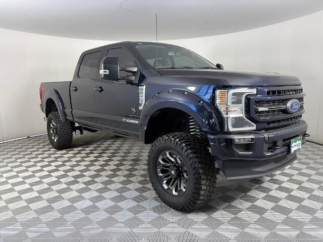 2021 Ford F-250 Super Duty Lariat — photo 1 of 26