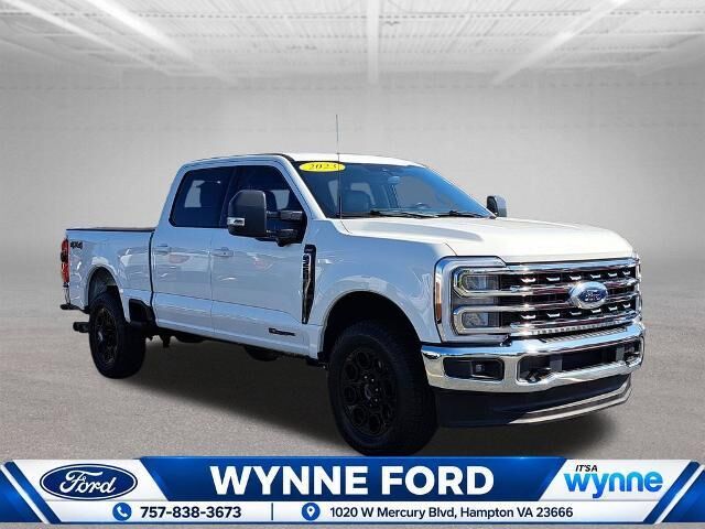 2023 Ford F-250 Super Duty Lariat — photo 1 of 26