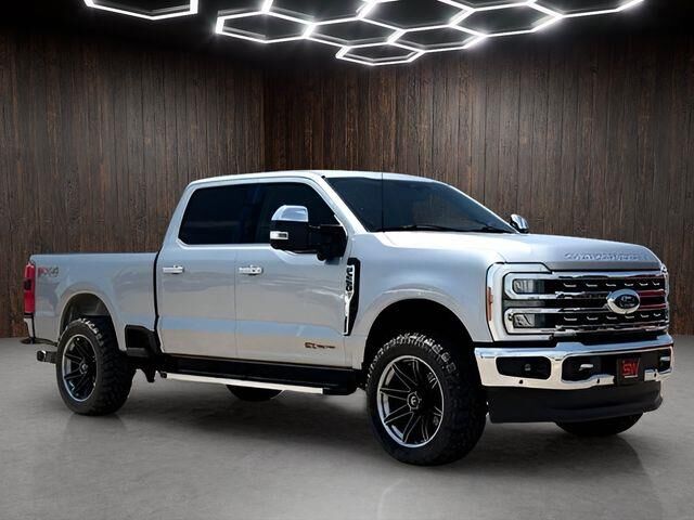 2023 Ford F-250 Super Duty Lariat — photo 1 of 34