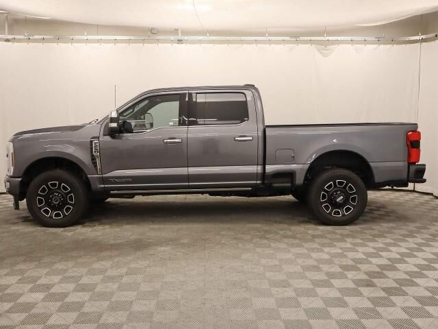 2024 Ford F-250 Super Duty Platinum — photo 1 of 13