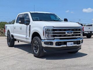 2024 Ford F-250 Super Duty Lariat — photo 1 of 30