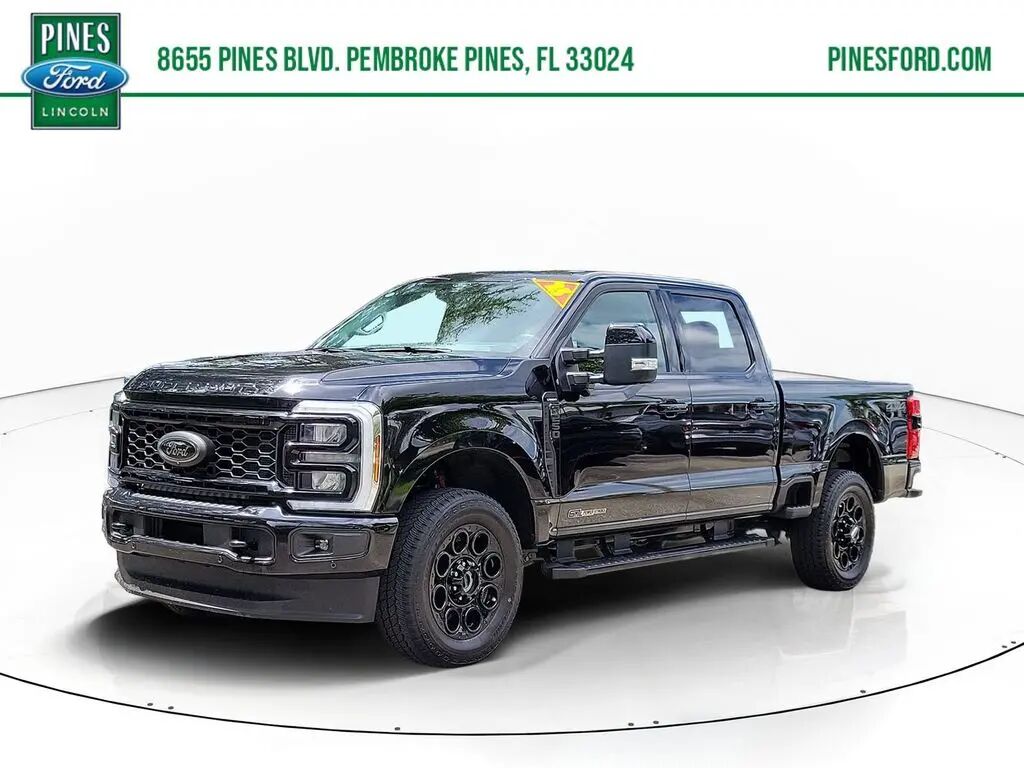 2025 Ford F-250 Super Duty Lariat — photo 1 of 13