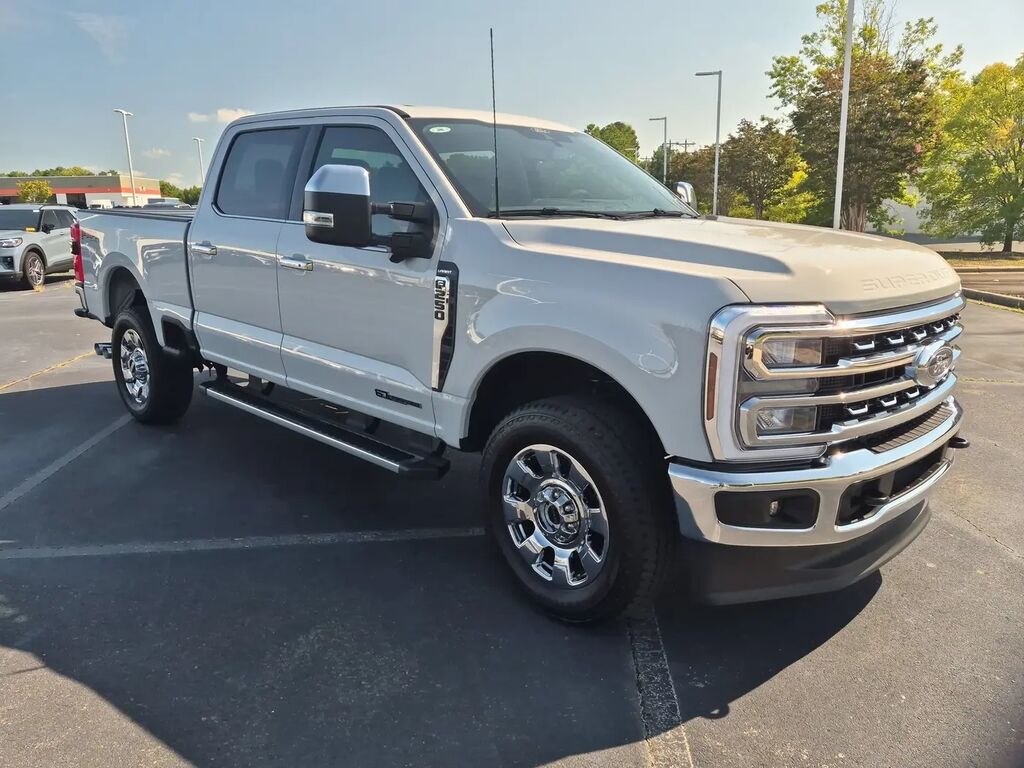 2026 Ford F-250 Super Duty Lariat — photo 1 of 31