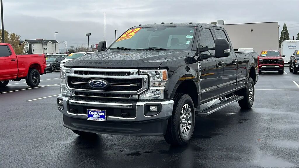 2022 Ford F-250 Super Duty Lariat — photo 1 of 13