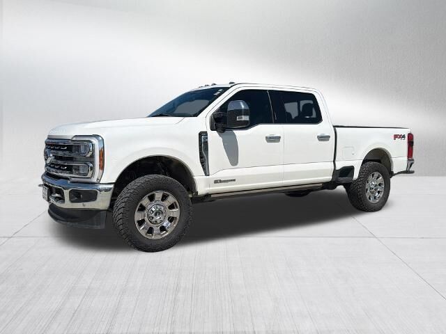 2023 Ford F-250 Super Duty Lariat — photo 1 of 26