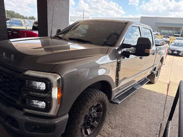 2023 Ford F-250 Super Duty Lariat