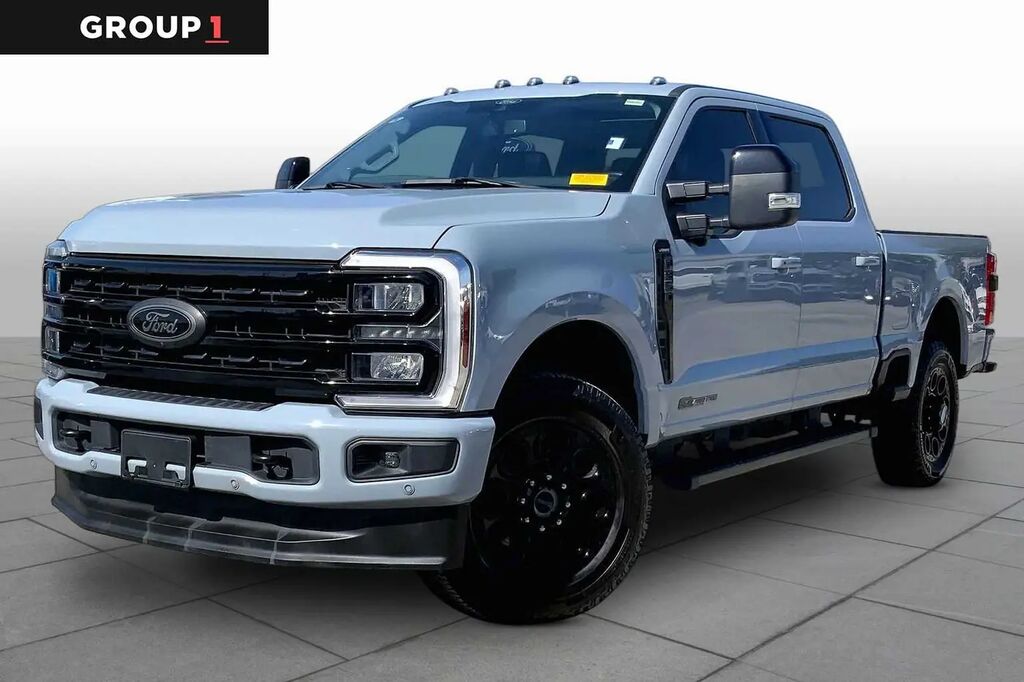 2024 Ford F-250 Super Duty Platinum — photo 1 of 13