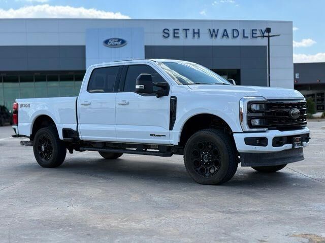 2024 Ford F-250 Super Duty Lariat — photo 1 of 24