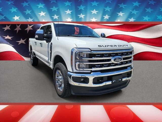 2025 Ford F-250 Super Duty XLT — photo 1 of 39