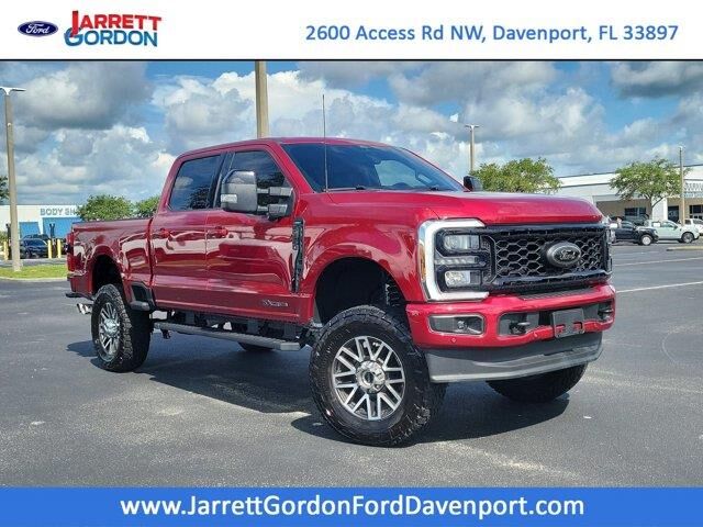 2025 Ford F-250 Super Duty Lariat — photo 1 of 26
