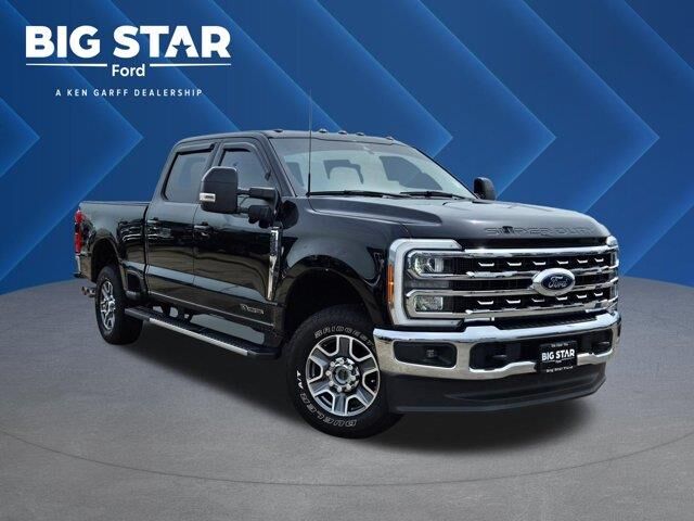 2023 Ford F-250 Super Duty Lariat — photo 1 of 26