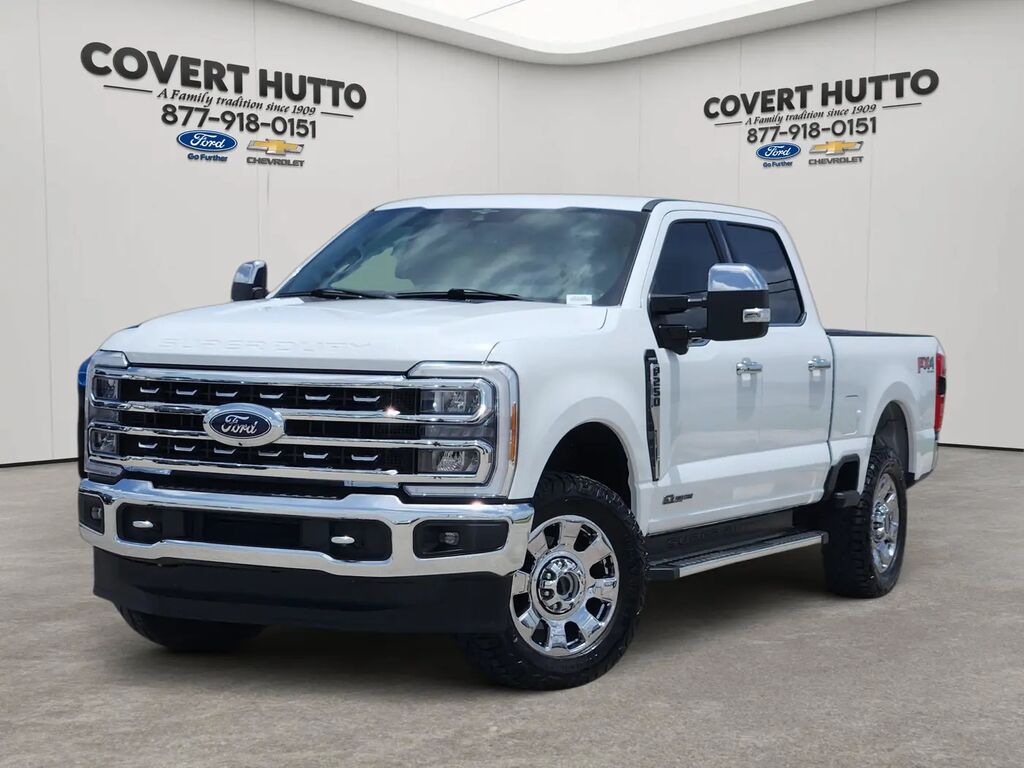 2023 Ford F-250 Super Duty Lariat — photo 1 of 13