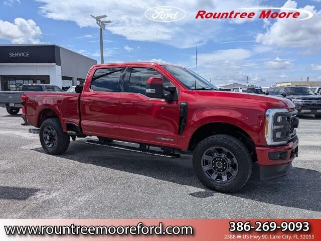 2023 Ford F-250 Super Duty Lariat — photo 1 of 13