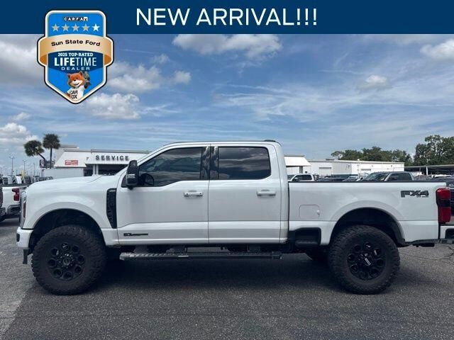 2024 Ford F-250 Super Duty Lariat — photo 1 of 12