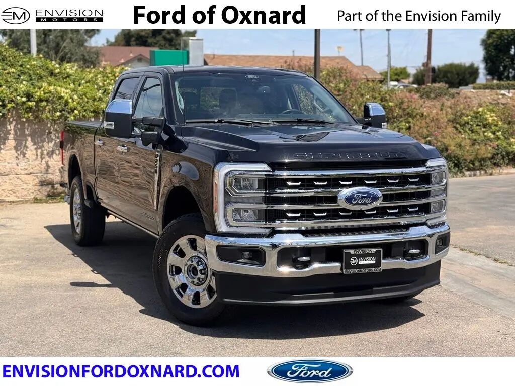 2024 Ford F-250 Super Duty Lariat — photo 1 of 13