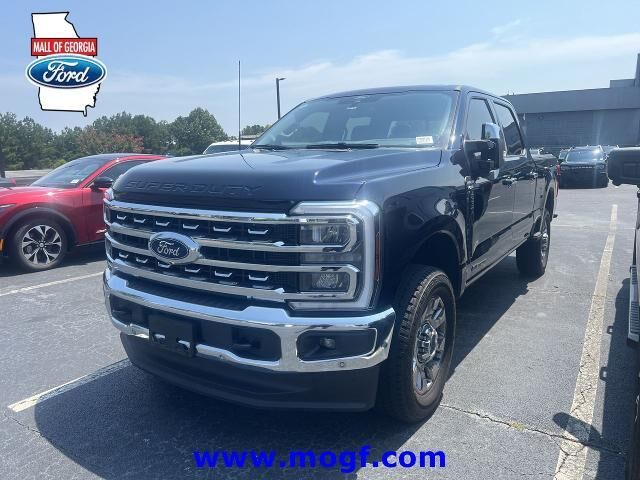 2025 Ford F-250 Super Duty Lariat — photo 1 of 26