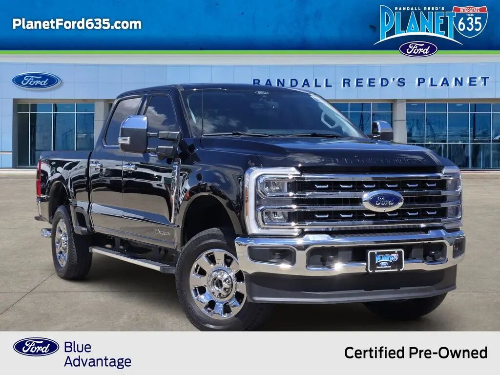 2025 Ford F-250 Super Duty Lariat — photo 1 of 10
