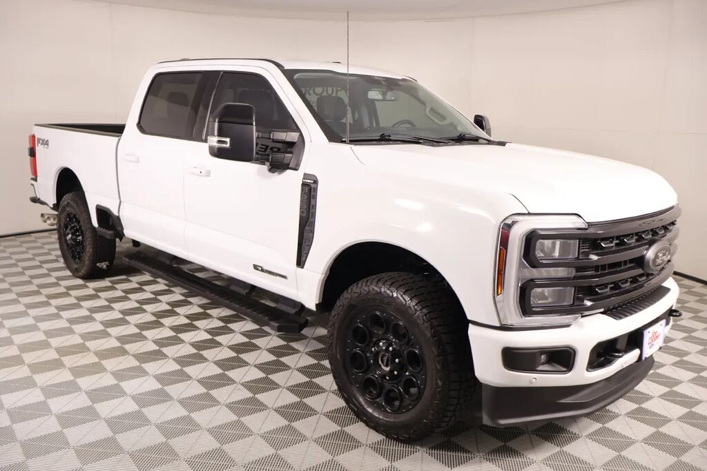2024 Ford F-250 Super Duty Lariat — photo 1 of 13