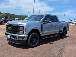 2024 Ford F-250 Super Duty Lariat — photo 1 of 13