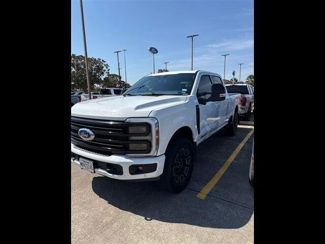 2025 Ford F-250 Super Duty Platinum — photo 1 of 4