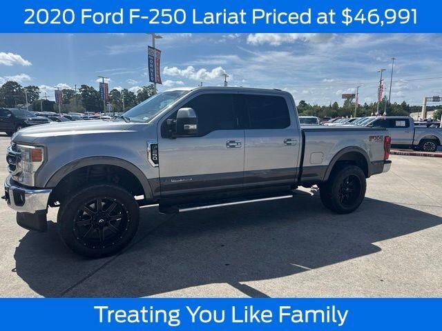 2020 Ford F-250 Super Duty Lariat — photo 1 of 16