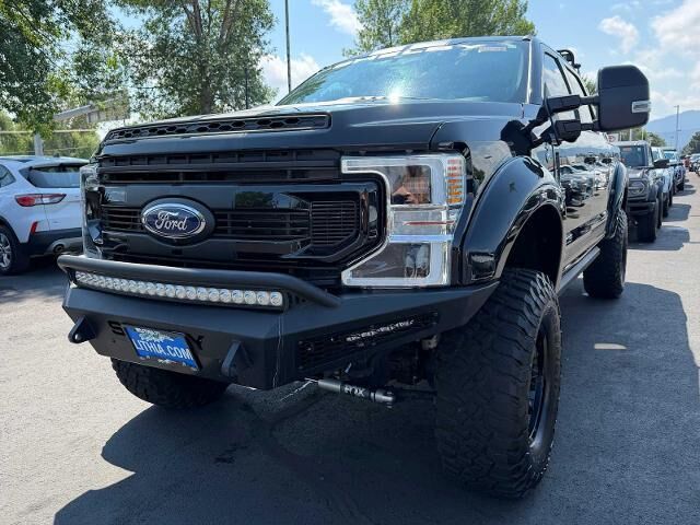 2021 Ford F-250 Super Duty Lariat — photo 1 of 26
