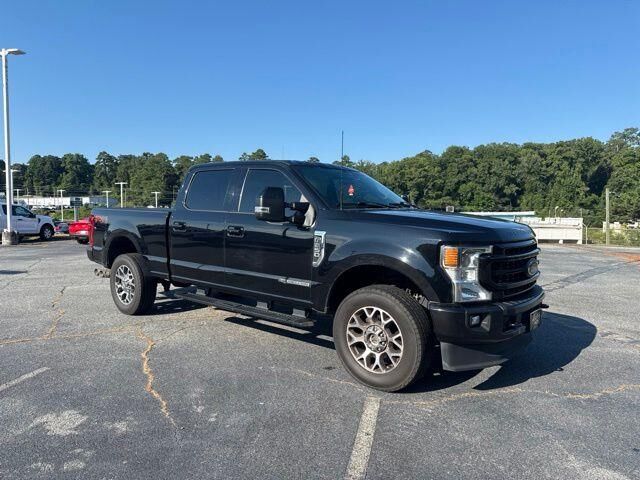 2022 Ford F-250 Super Duty Lariat — photo 1 of 48