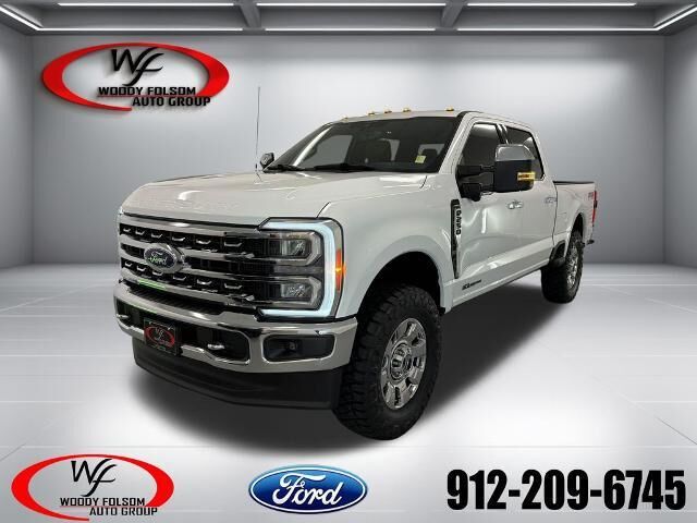 2023 Ford F-250 Super Duty Lariat — photo 1 of 13