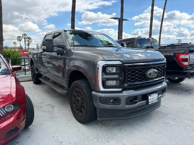 2025 Ford F-250 Super Duty Lariat