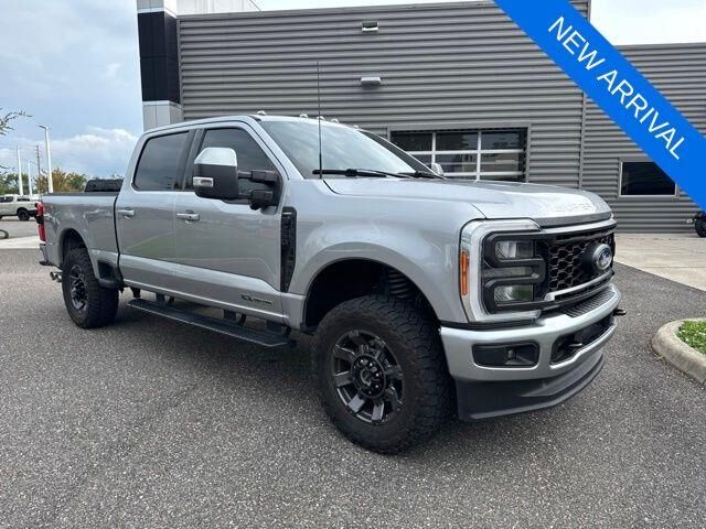 2023 Ford F-250 Super Duty Lariat — photo 1 of 13