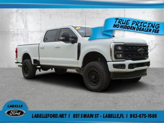 2024 Ford F-250 Super Duty Lariat — photo 1 of 26