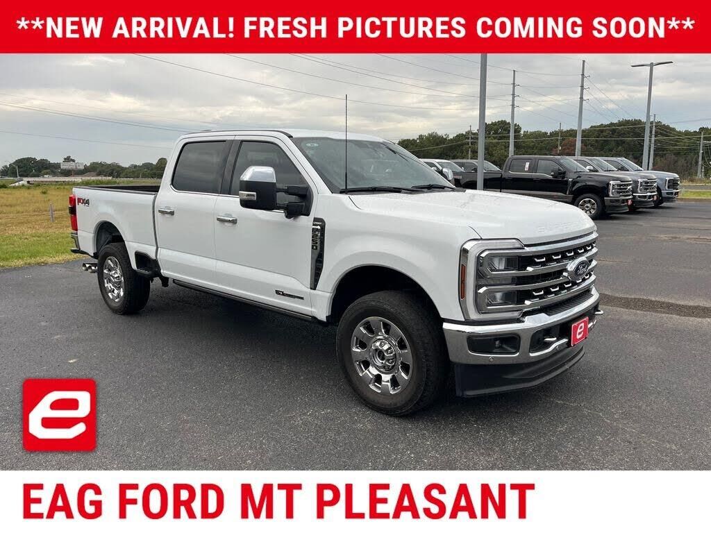 2024 Ford F-250 Super Duty Lariat — photo 1 of 1