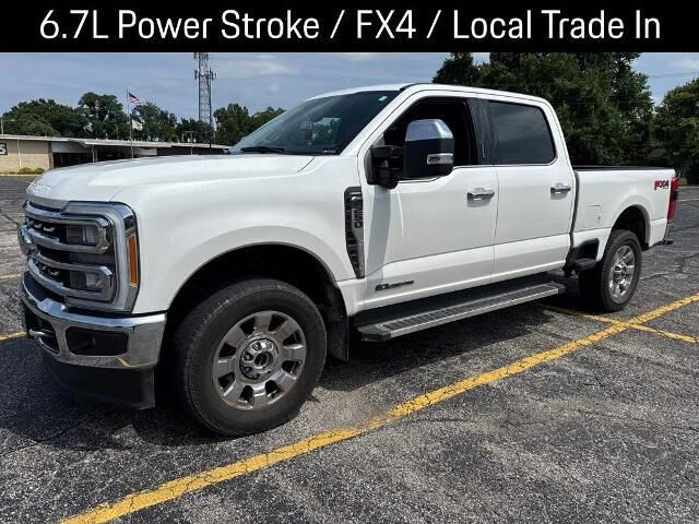 2023 Ford F-250 Super Duty Lariat — photo 1 of 26