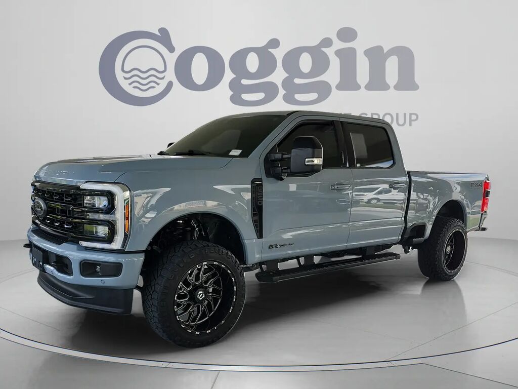 2024 Ford F-250 Super Duty Lariat — photo 1 of 13