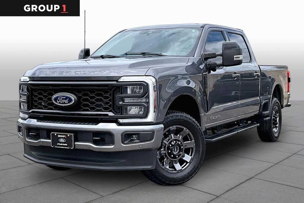 2024 Ford F-250 Super Duty Lariat — photo 1 of 1