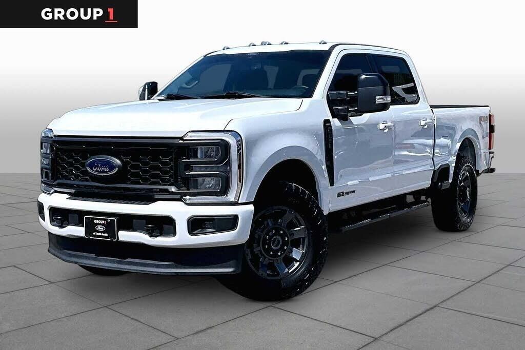 2024 Ford F-250 Super Duty Lariat — photo 1 of 1