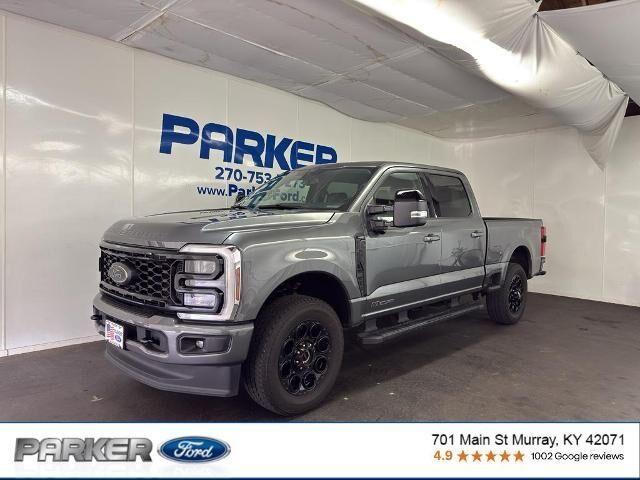 2025 Ford F-250 Super Duty Lariat — photo 1 of 13