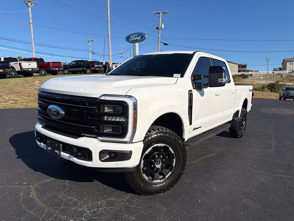 2026 Ford F-250 Super Duty Platinum — photo 1 of 13