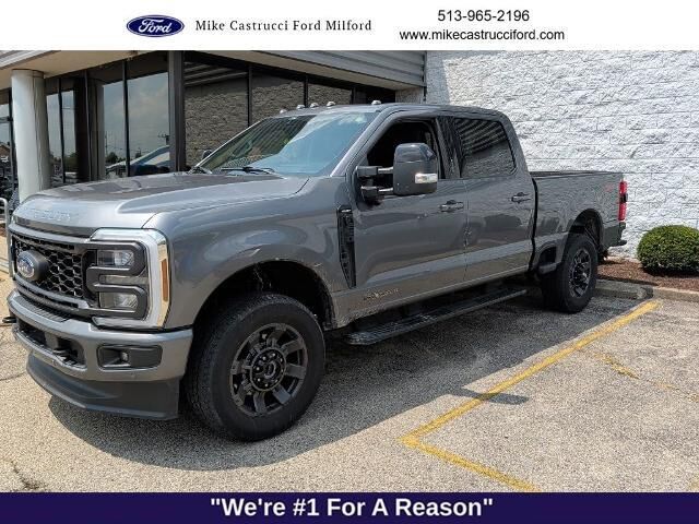 2024 Ford F-250 Super Duty Lariat — photo 1 of 39