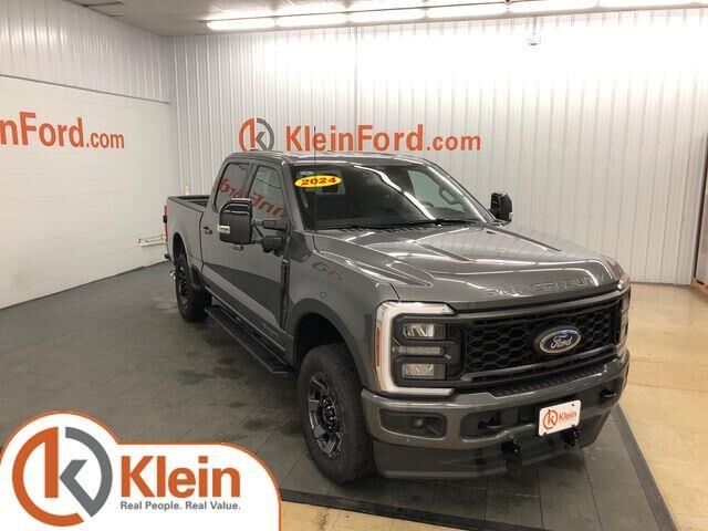 2024 Ford F-250 Super Duty Lariat — photo 1 of 13