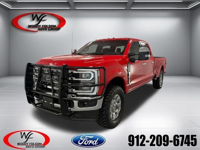 2025 Ford F-250 Super Duty Lariat — photo 1 of 13