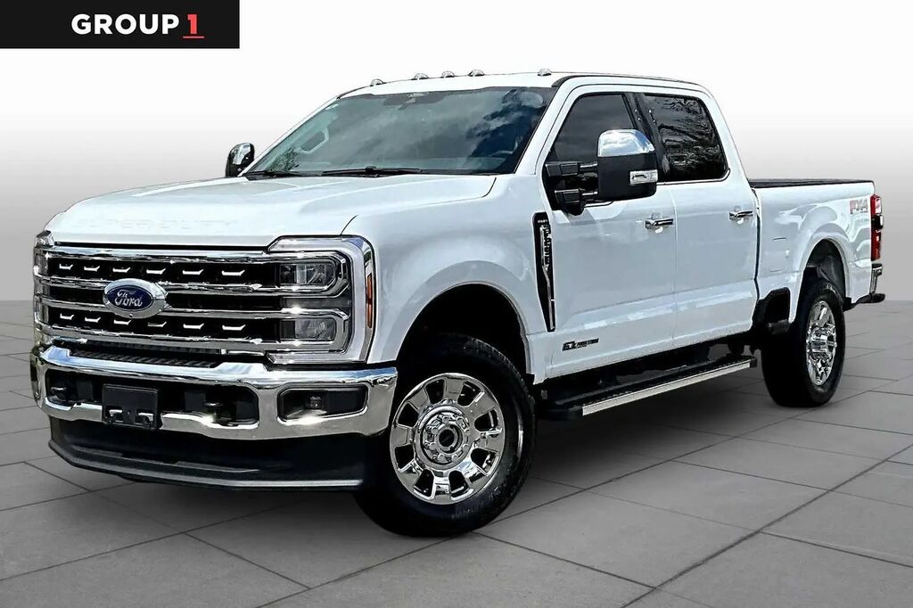 2026 Ford F-250 Super Duty Lariat — photo 1 of 13