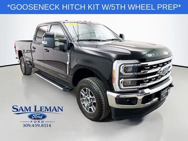 2023 Ford F-250 Super Duty Lariat — photo 1 of 39