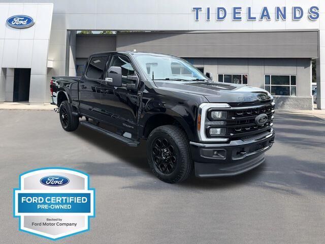 2024 Ford F-250 Super Duty Lariat — photo 1 of 11