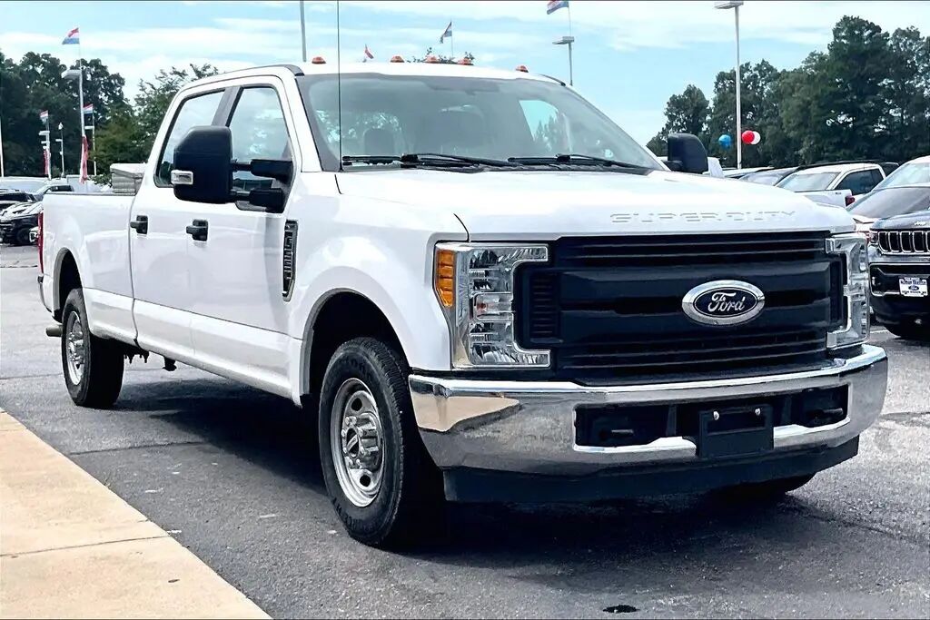 2017 Ford F-350 Super Duty XL — photo 1 of 20
