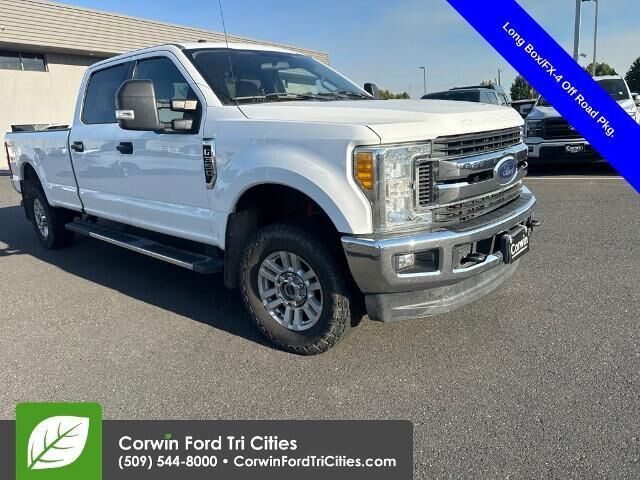 2017 Ford F-350 Super Duty XLT