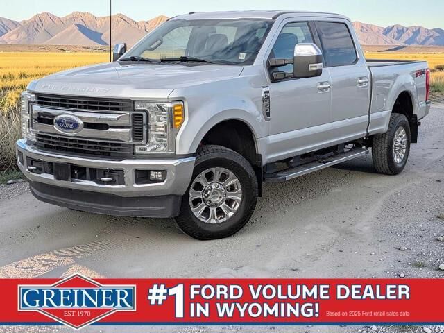 2017 Ford F-350 Super Duty XLT — photo 1 of 5
