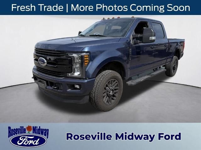 2019 Ford F-350 Super Duty Lariat — photo 1 of 12